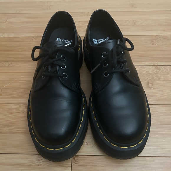 Dr. Martens Shoes - 🔥EUC Dr Martens